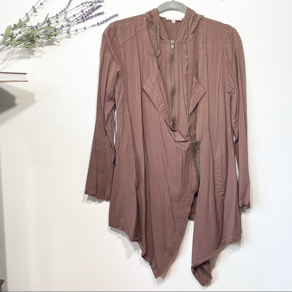 Mystree jacket - Picture 2 of 16